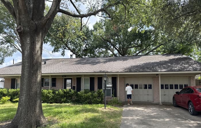 Residential roofing services